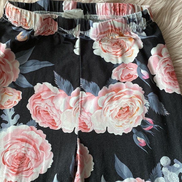 Girls Floral Leggings - Picture 2 of 5